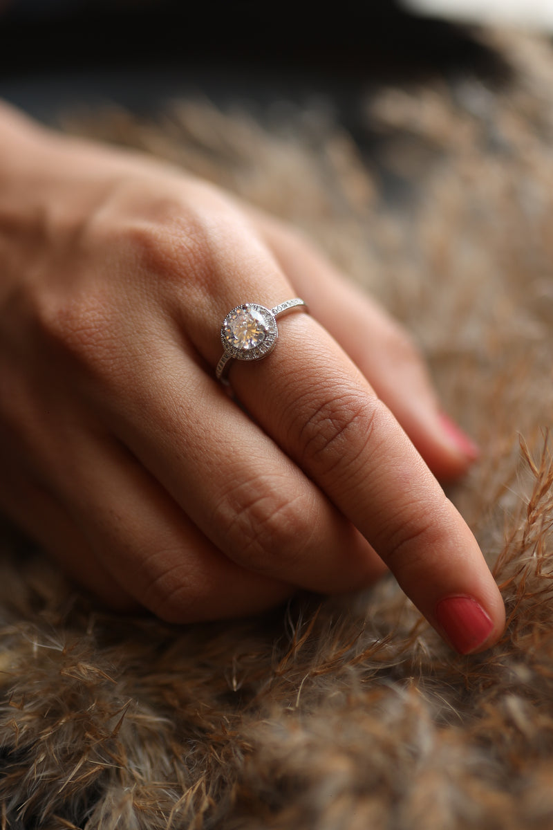 Scarlet Solitaire Studded Ring