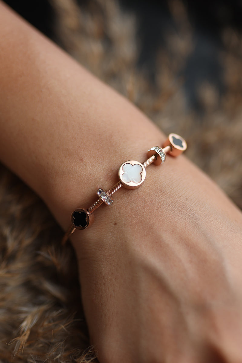 Akira Clover Bracelet