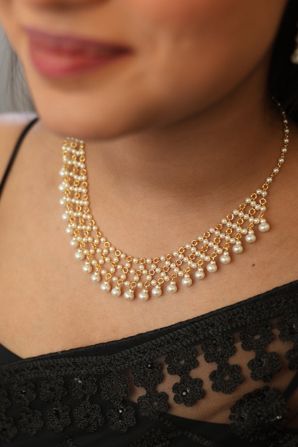 Nayra Pearl Necklace Set