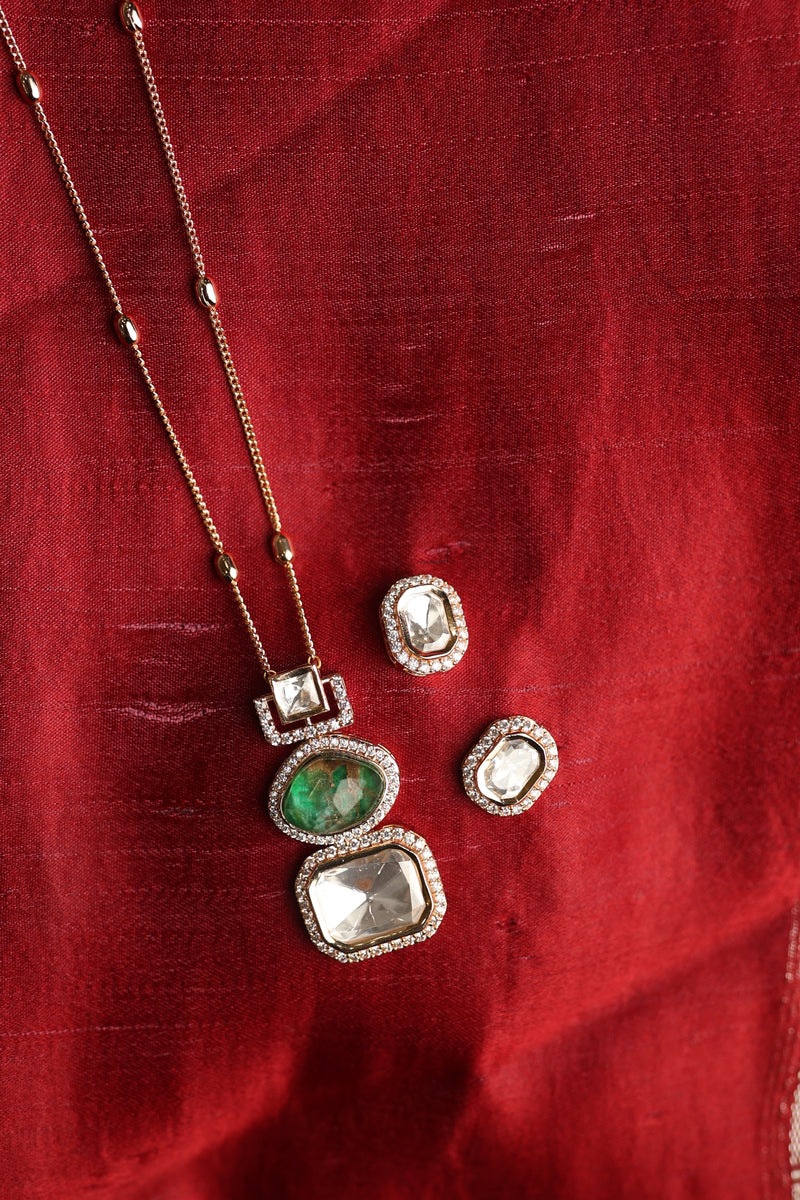 Kruti Pendant Set - Green